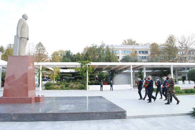 Mingəçevirin 72 yaşı belə qeyd olundu: LİBASINI DƏYİŞƏN ŞƏHƏR, GÖZƏLLƏŞƏN PARKLAR, DİQQƏN GÖRƏN ƏHALİ