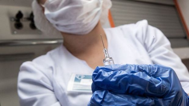 Врач не увидел ничего необычного в заражении COVID-19 после вакцинации