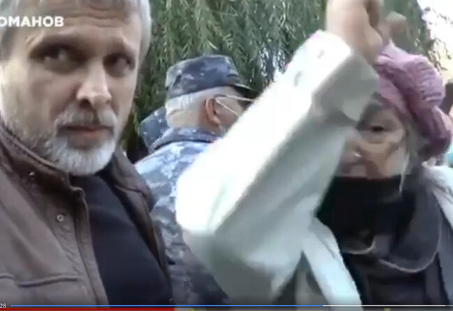 Rus jurnalist erməni qadınını SUSDURDU - VİDEO