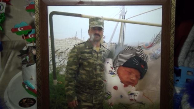 Şəhadətinin 14-cü günündə gələn övlad payı - VİDEO