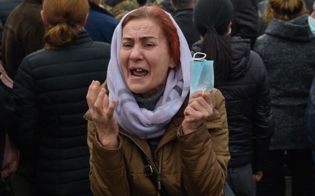 Erməni analarının harayı İrəvanı titrətdi: 