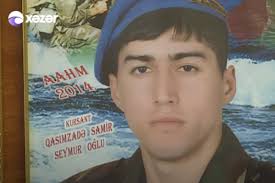 Yaralı halda döyüşüb, yanan tankı əlləri ilə söndürüb, hərbçilərimizi xilas edib - VİDEO