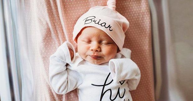 Nənə öz nəvəsini dünyaya gətirdi