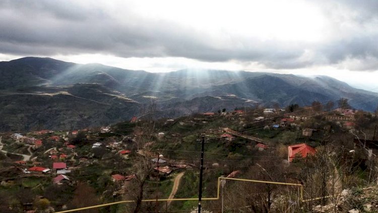 Ermənilər Laçını tərk edir