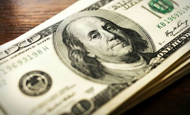 Bu gün banklar 62,8 milyon dollar əldə edib