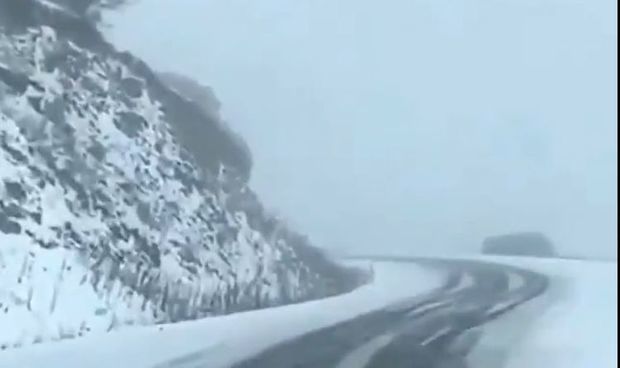 Кадры заснеженной дороги в Кельбаджаре - ВИДЕО