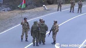 Kəlbəcərdə rus sülhməramlıları ilə Azərbaycan hərbçilərinin görüşü - VİDEO