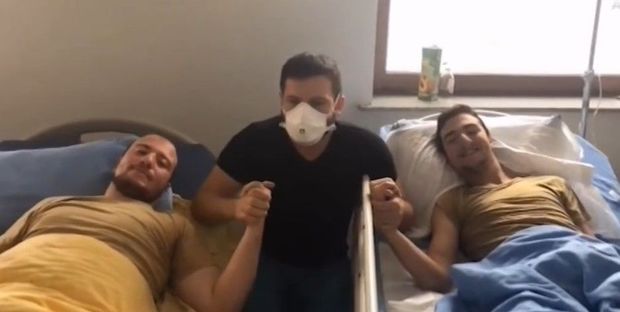 Şuşa döyüşlərində dastana dönən qardaşlar: “Yaralı halda onu çiynimdə daşıdım, heç nə hiss etmirdim” - VİDEO