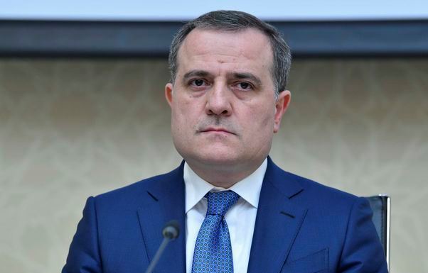 Джейхун Байрамов обсудил ситуацию в Карабахе с итальянским коллегой