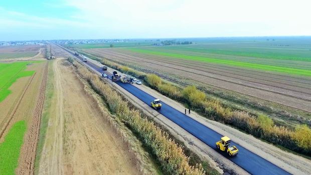 Azərbaycanda əhəmiyyətli avtomobil yolu bir-neçə marşrut üzrə yenidən qurulur - FOTO