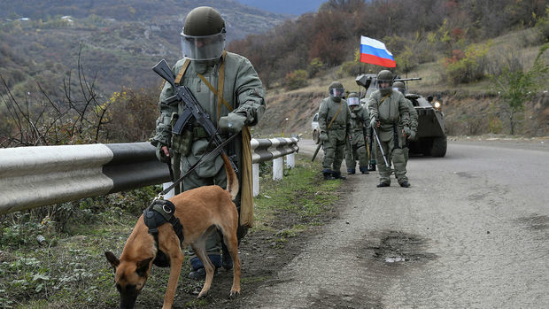 Российские миротворцы в Лачинском коридоре - ВИДЕО