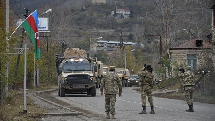 Laçın şəhəri Azərbaycan bayraqları ilə bəzədildi - Fotolar
