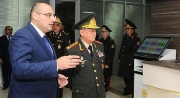 FHN idarə rəisi Prezidentə qarşı: BİLGƏHDƏ SÖKÜLƏN VİLLASININ YERİNDƏ YENİSİNİ TİKDİ