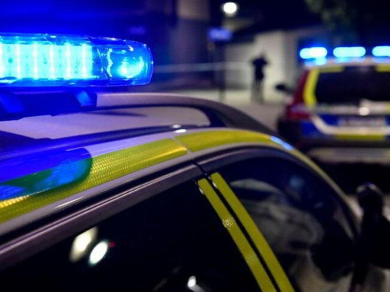 Öz oğlunu 28 il ətraf aləmdən təcrid edib