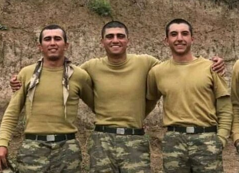 Şəhid olan kəşfiyyatçı dostlar ÜRƏK DAĞLADI - FOTO
