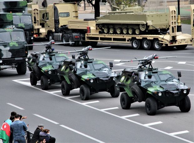 Müzəffər ordunun Zəfər yürüşü: Bakı parada hazırlaşır - VİDEO