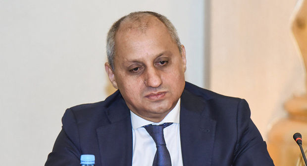 Ekspert: “Rüşvətxor məmurlar cəzanın ən sərt üzünü görməlidirlər”