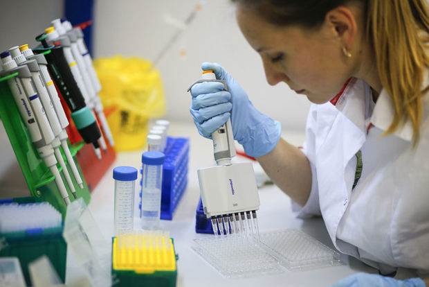 Aİ ölkələri koronavirusa qarşı peyvəndləməyə eyni vaxtda başlayacaq