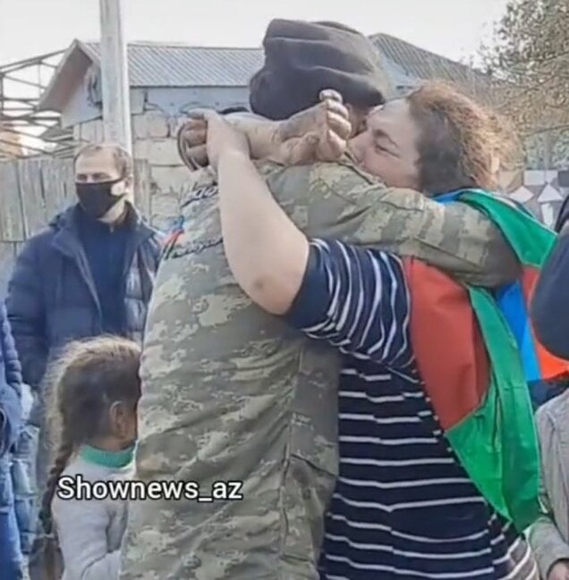 Qazimizin qarşılanma anı hər kəsi GÖZYAŞLARINA BOĞDU- VİDEO