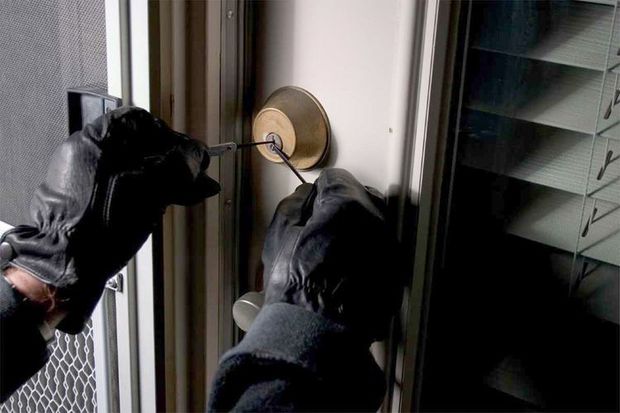 Gəncədə evdən oğurluq edən şəxs yaxalandı