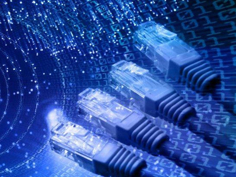 Nazirlik internetin dayandırılacağı ilə bağlı məlumatlara aydınlıq gətirdi