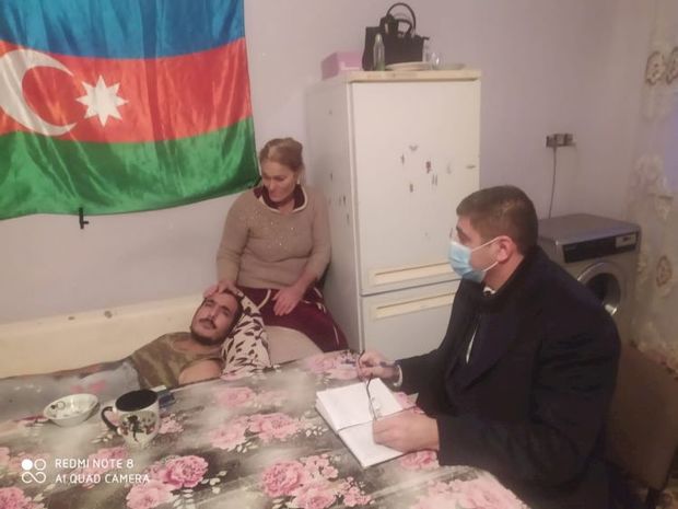 Nazirlik rəsmiləri qazi ailəsinin sosial vəziyyətini öyrəndi