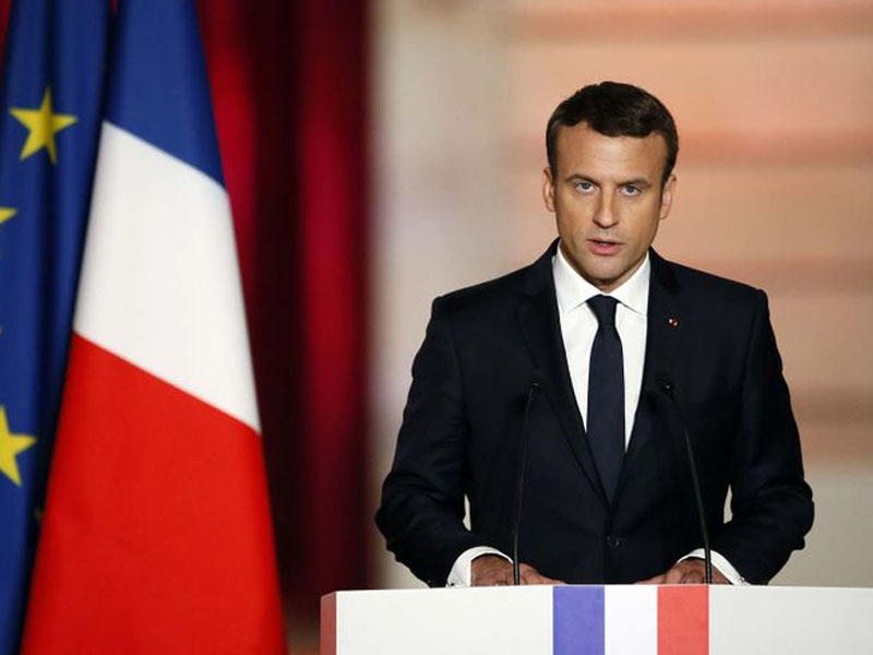 Makron koronavirusa yoluxub