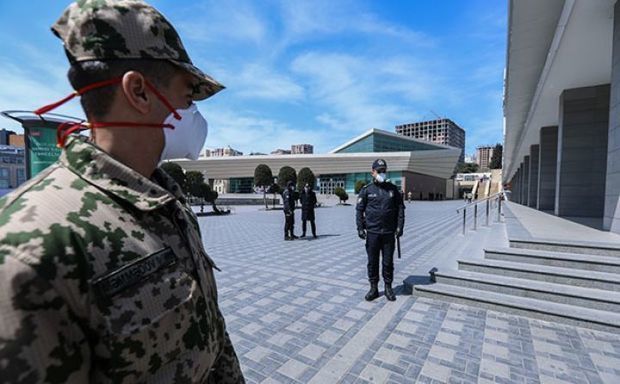 В Азербайджане повысили штрафы за нарушение карантинного режима