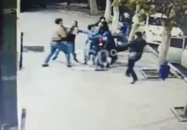 Uşaq atasının əlindən qaçırıldı - VİDEO