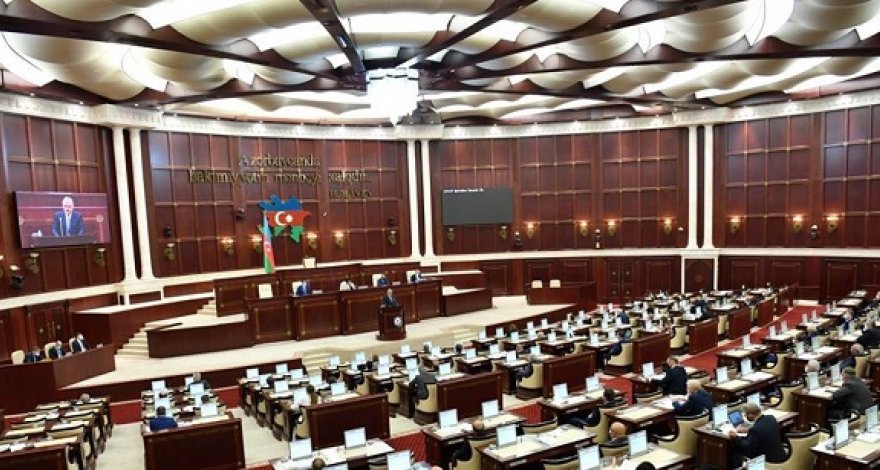 Сегодня будет проведено очередное пленарное заседание Милли Меджлиса