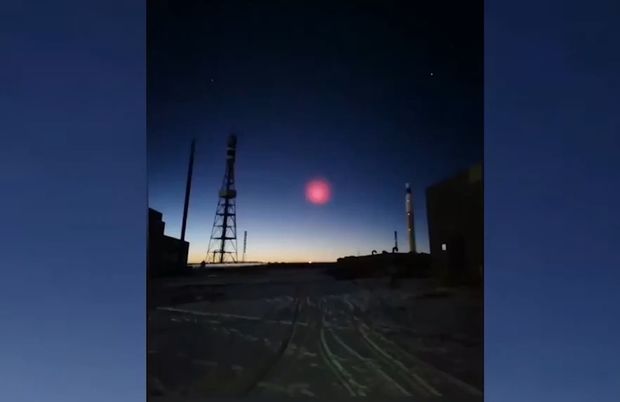 Dünən meteorit partladı, bu gün havada sirli “şar” peyda oldu - VİDEO