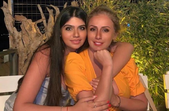 Roza Zərgərli: “Qızım üzünü, dodağını şişirtməyib, onun 2-3 getdiyi yer var”