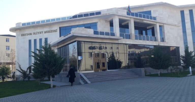 Baxımsız vəziyyətdə olan Heydər Əliyev Mərkəzi - SİYƏZƏNDƏN BİABIRÇI GÖRÜNTÜLƏR