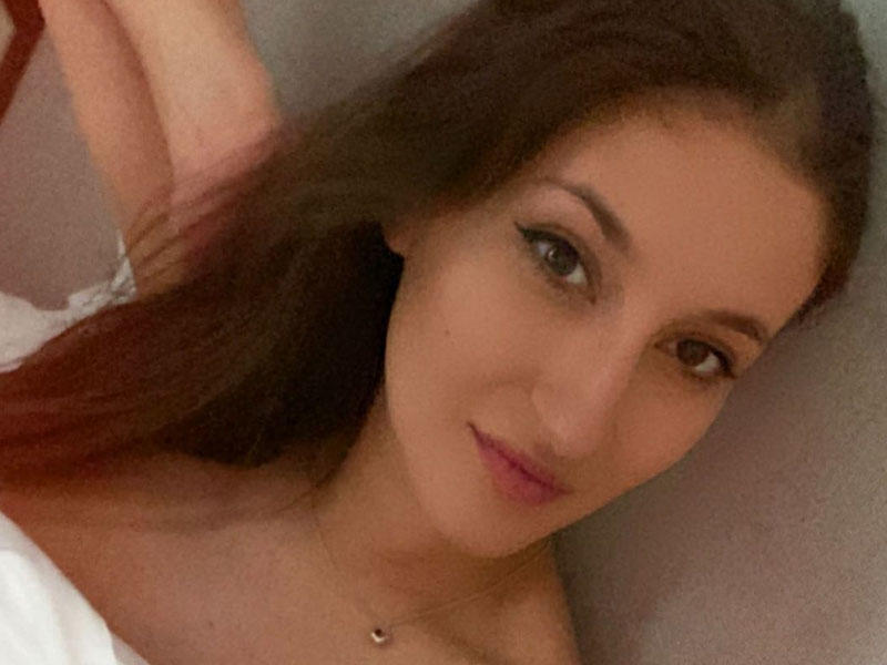 30 yaşlı rəqqasənin küçədə silahla öldürülmə anı - Siyasətçi ilə sevgili idi - VİDEO - FOTO