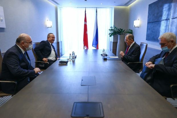 Lavrov və Çavuşoğlu Dağlıq Qarabağ məsələsini müzakirə etdilər