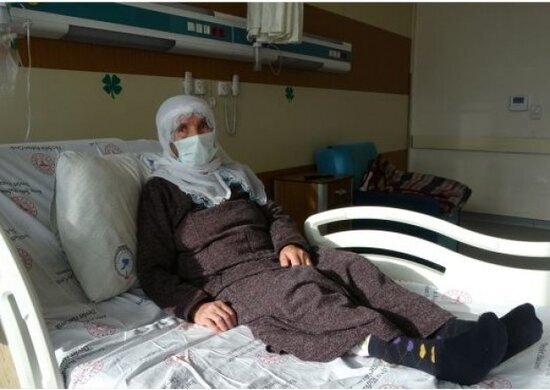 103 yaşlı qadın koronavirusu məğlub etdi - FOTO