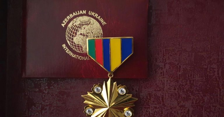 Beynəlxalq Alyans media və vətəndaş cəmiyyəti fəallarını qızıl ordenlə mükafatlandırıb