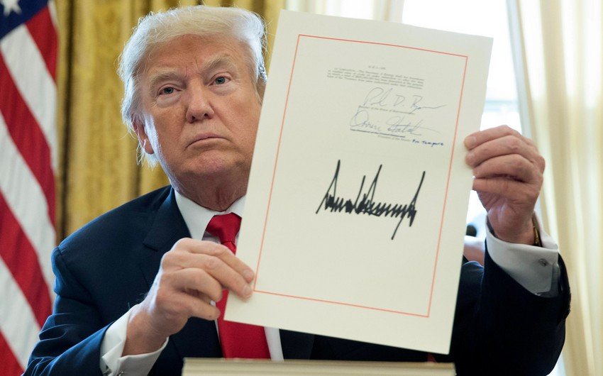 ABŞ-da azərbaycanlı şagird Trampın xüsusi mükafatına layiq görüldü (FOTO)