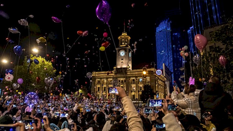 Koronavirusun “vətənində“ Yeni ili belə qarşıladılar - Fotolar