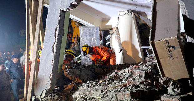 Hindistanda dəfn mərasiminə gələn onlarla insan öldü