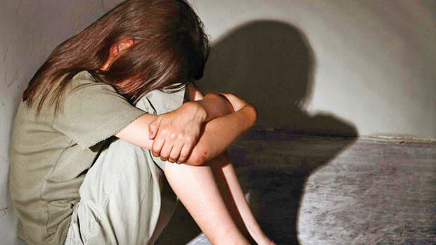 Gəncədə yeniyetmə qız borca görə intihara cəhd etdi