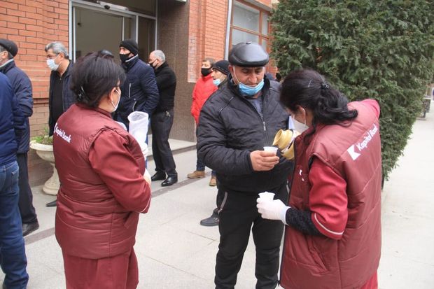 Gəncədə erməni terroru nəticəsində zərərçəkənlərə yardım edilib - FOTO