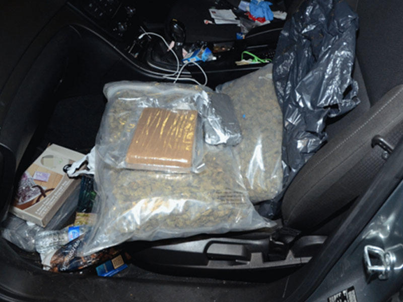 Gəncə sakininin avtomobilindən 10 kq narkotik götürülüb