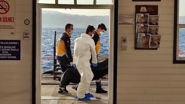 Çantasını daşla doldurub özünü dənizə atdı - FOTO