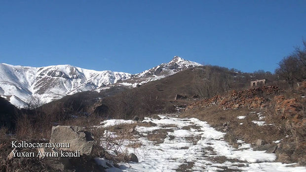 Кадры из села Юхары Айрым Кельбаджарского района - ВИДЕО