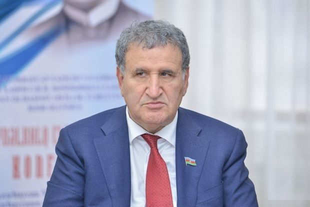 Иса Габиббейли освобожден от должности