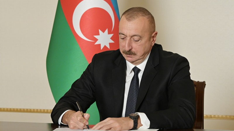 Prezident Vidadi Muradovu vəzifəsindən azad etdi