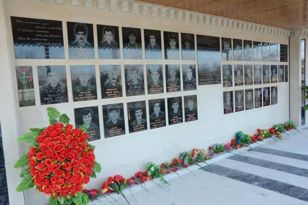 В селе Беюк Бахманлы открыт мемориальный комплекс - ФОТО