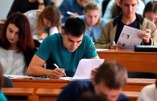 Fevraldan universitetlərdə ənənəvi təhsilin bərpa edilməsi ilə bağlı RƏSMİ AÇIQLAMA