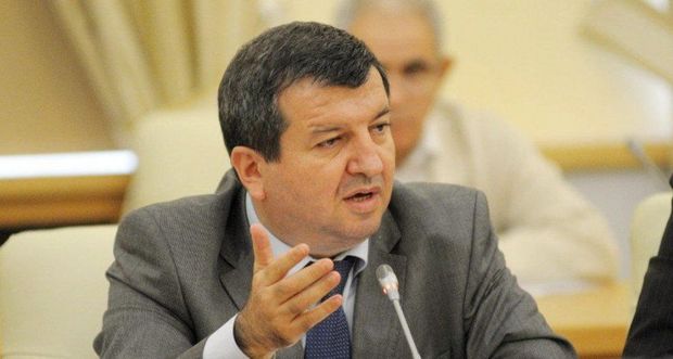 Türkiyəli politoloq: “Ermənistan özünü normal dövlət kimi aparmır”